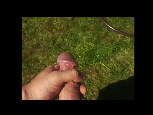 ❤️ Hot hottie får sin lyserøde fisse kneppet og kommer med en sprøjte i en sommerhave ️❌ Fucking video at da.allo-sex.ru ❌