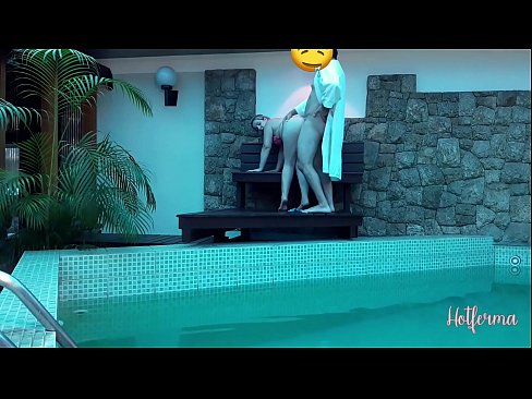 ❤️ Chef inviterer stuepige til poolen, men kunne ikke modstå en hot ️❌ Fucking video at da.allo-sex.ru ❌